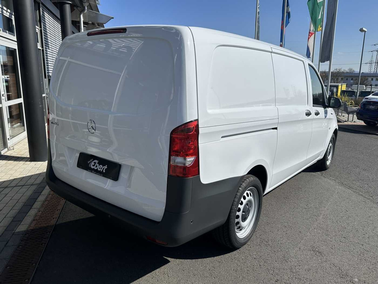Mercedes-Benz eVito 112 Klima Kamera Audio 30 Sitzheiz Tempom. - Mazs furgons, Elektriskais furgons: foto 4 Mercedes-Benz eVito 112 Klima Kamera Audio 30 Sitzheiz Tempom. - Mazs furgons, Elektriskais furgons: foto 4