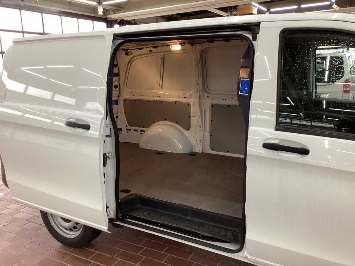 Mercedes-Benz eVito 112 Klima Kamera Audio30 Heckklappe - Mazs furgons, Elektriskais furgons: foto 5 Mercedes-Benz eVito 112 Klima Kamera Audio30 Heckklappe - Mazs furgons, Elektriskais furgons: foto 5