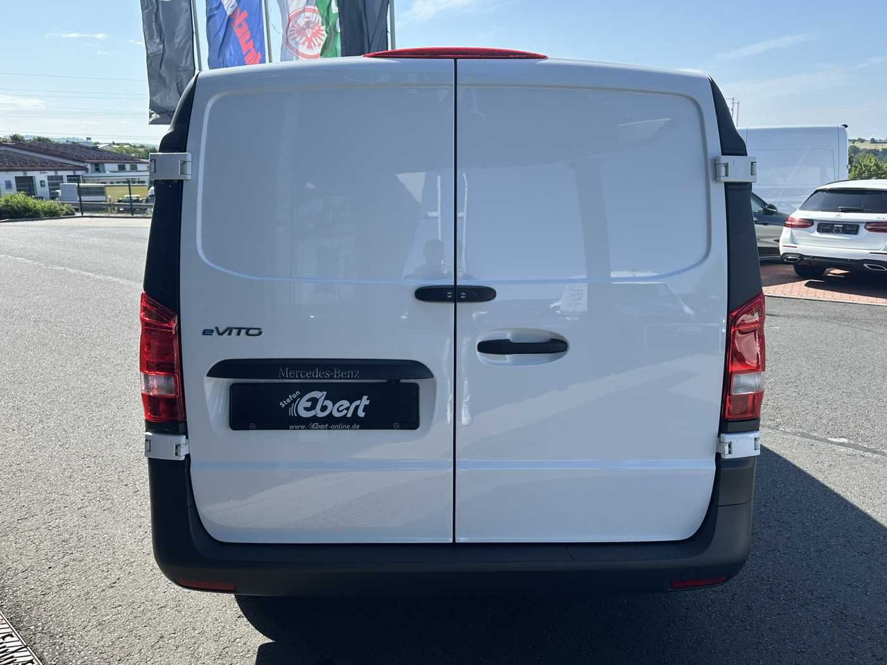 Mercedes-Benz eVito 112 Klima Kamera Navi SHZ Tempomat - Mazs furgons, Elektriskais furgons: foto 5 Mercedes-Benz eVito 112 Klima Kamera Navi SHZ Tempomat - Mazs furgons, Elektriskais furgons: foto 5