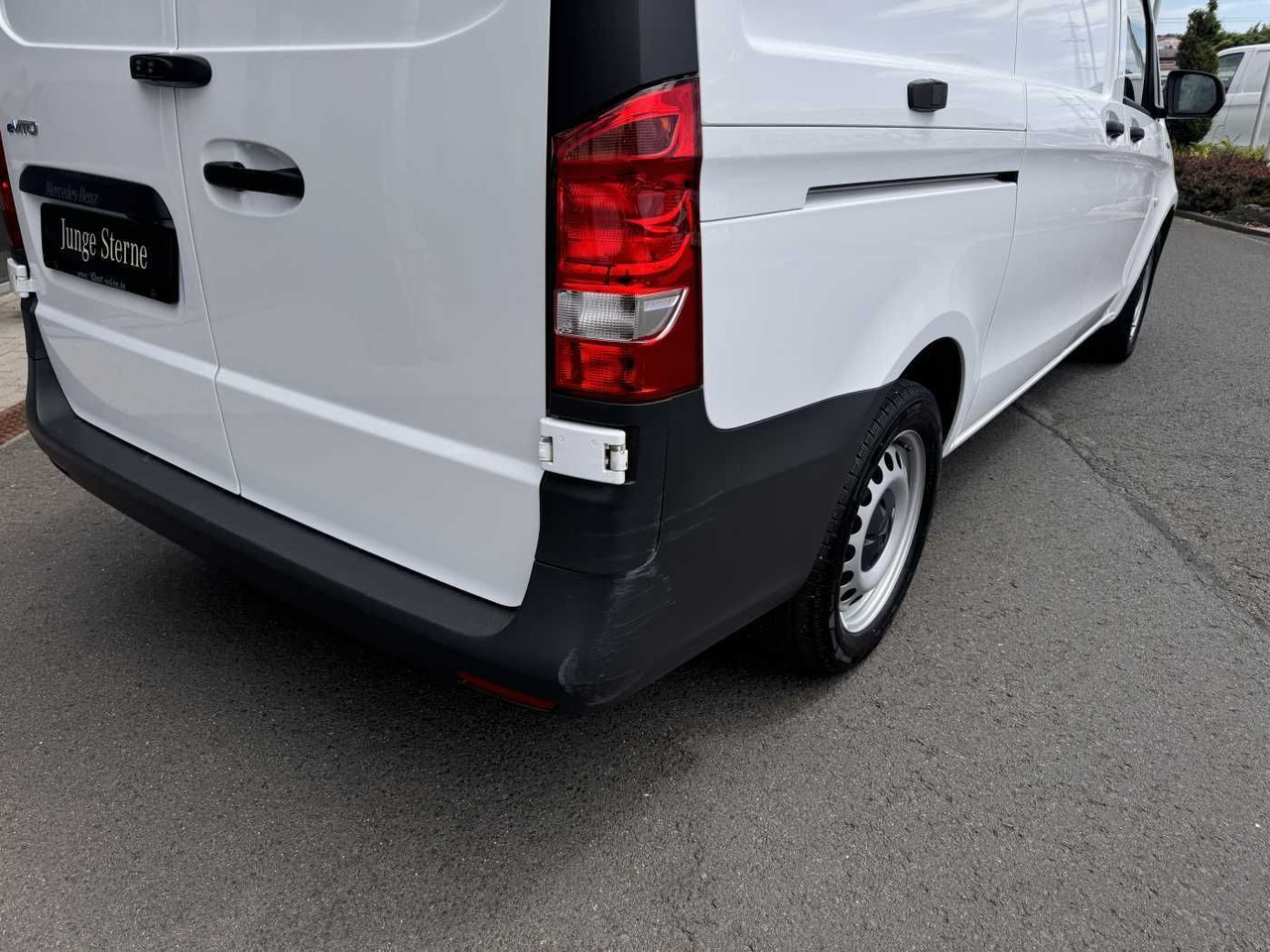 Mercedes-Benz eVito 112 Klima Kamera Navi SHZ Tempomat - Mazs furgons, Elektriskais furgons: foto 5 Mercedes-Benz eVito 112 Klima Kamera Navi SHZ Tempomat - Mazs furgons, Elektriskais furgons: foto 5