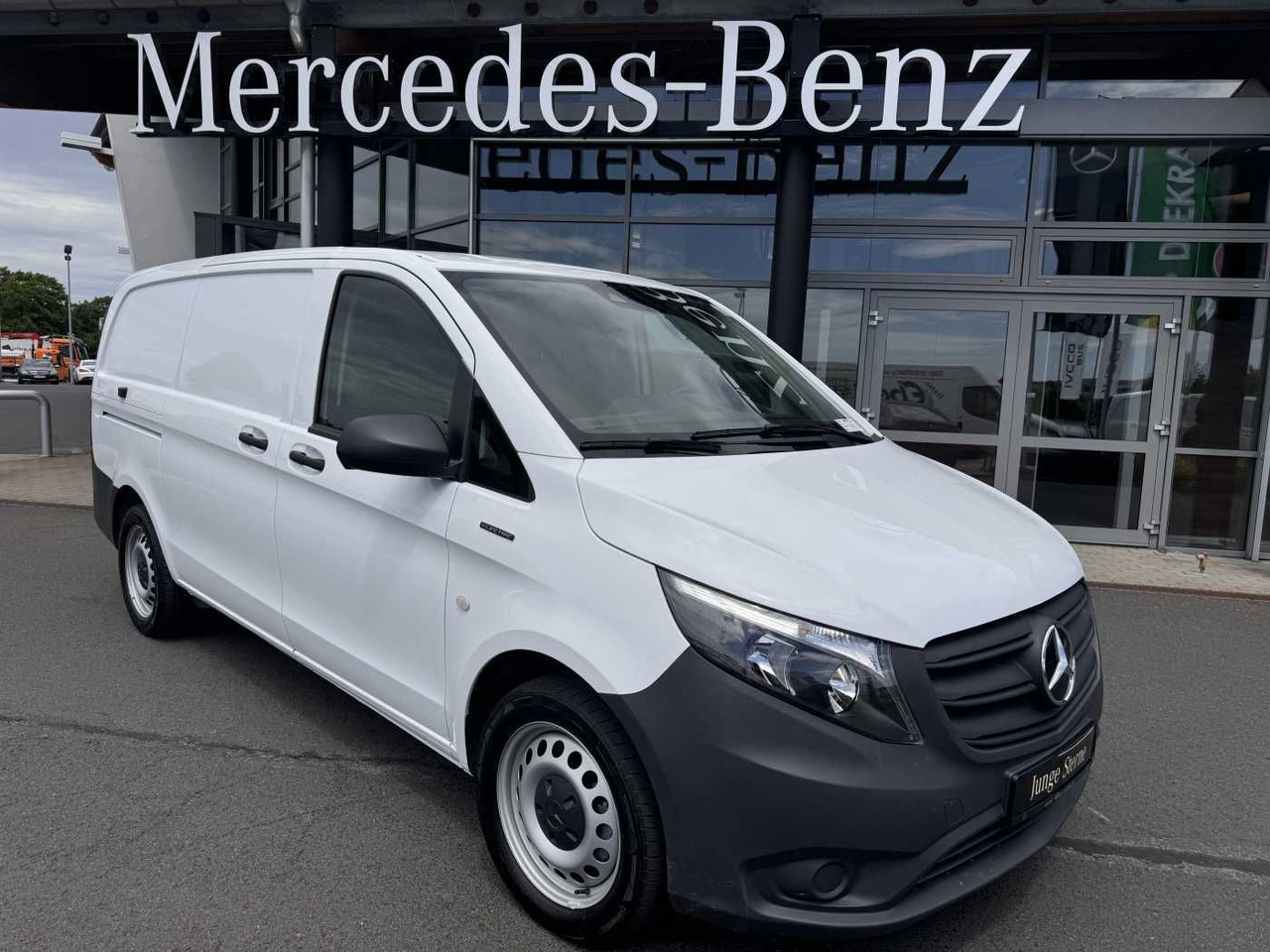 Mercedes-Benz eVito 112 Klima Kamera Navi SHZ Tempomat - Mazs furgons, Elektriskais furgons: foto 1 Mercedes-Benz eVito 112 Klima Kamera Navi SHZ Tempomat - Mazs furgons, Elektriskais furgons: foto 1