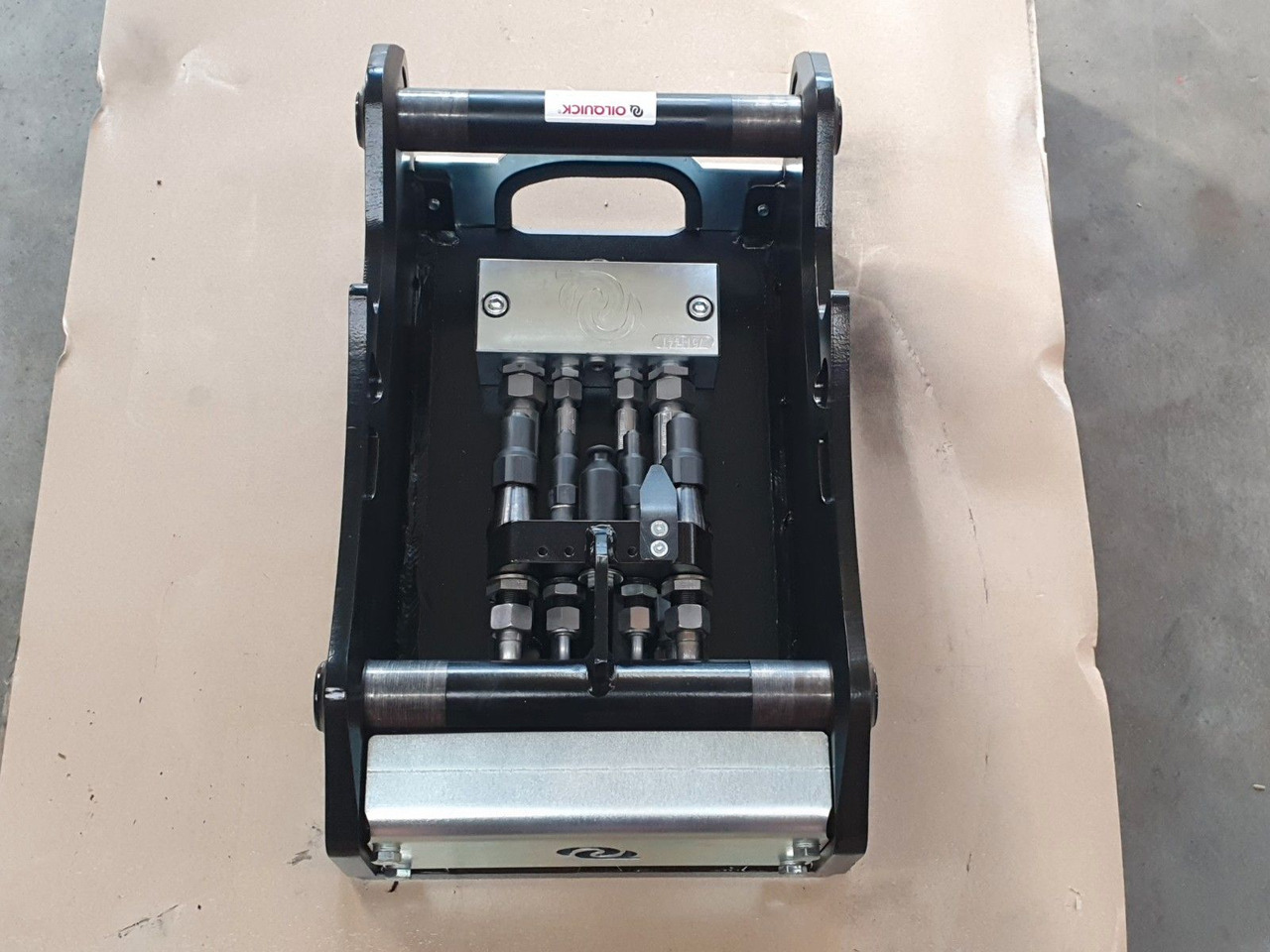 OilQuick OQ45-5 Adapterplatte für Westtech &mehr - Ātrā sakabe: foto 3 OilQuick OQ45-5 Adapterplatte für Westtech &mehr - Ātrā sakabe: foto 3