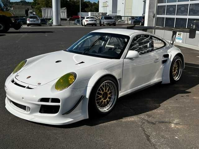 Porsche 997 GT2 RSR Rennwagen - Vieglā automašīna: foto 2 Porsche 997 GT2 RSR Rennwagen - Vieglā automašīna: foto 2