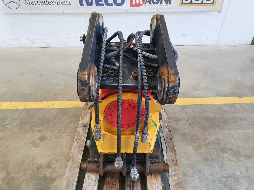 Rädlinger Schwenkrotator CAT M318 / CW 40 / 2016 - Tiltrotators - Celtniecības tehnika: foto 2 Rädlinger Schwenkrotator CAT M318 / CW 40 / 2016 - Tiltrotators - Celtniecības tehnika: foto 2
