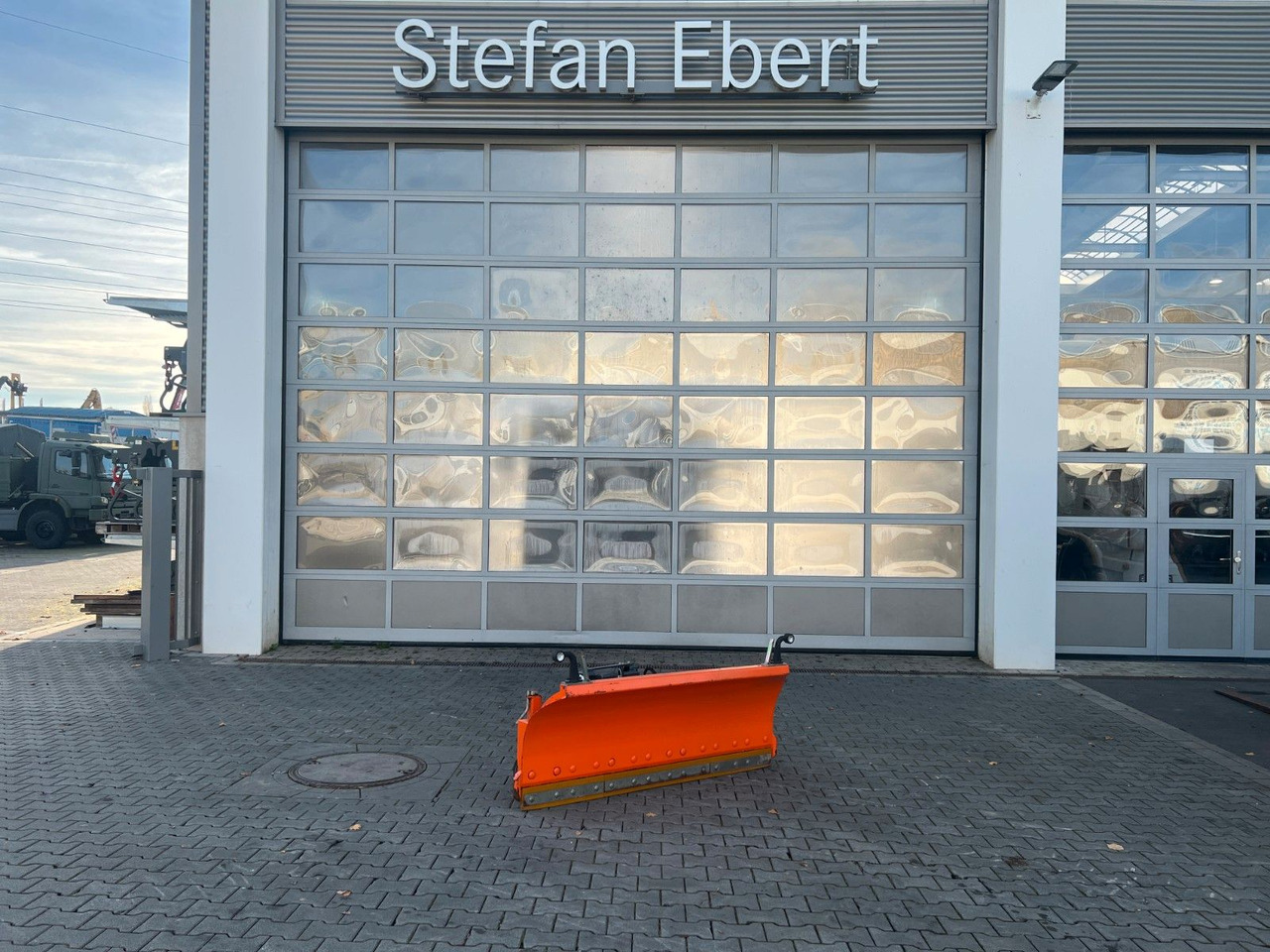 Tuchel SK-F 180 Schneeschild / Kramer 5040 - Sniega arkls: foto 1 Tuchel SK-F 180 Schneeschild / Kramer 5040 - Sniega arkls: foto 1