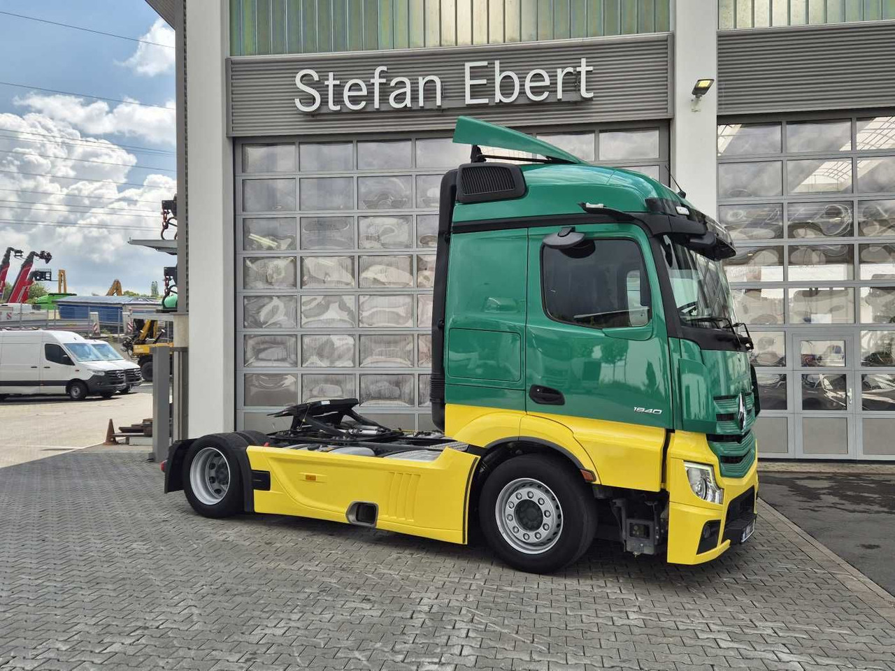 Mercedes-Benz Actros 1840 LSnRL Retarder Hubsattelplatte Xenon - Vilcējs: foto 4 Mercedes-Benz Actros 1840 LSnRL Retarder Hubsattelplatte Xenon - Vilcējs: foto 4
