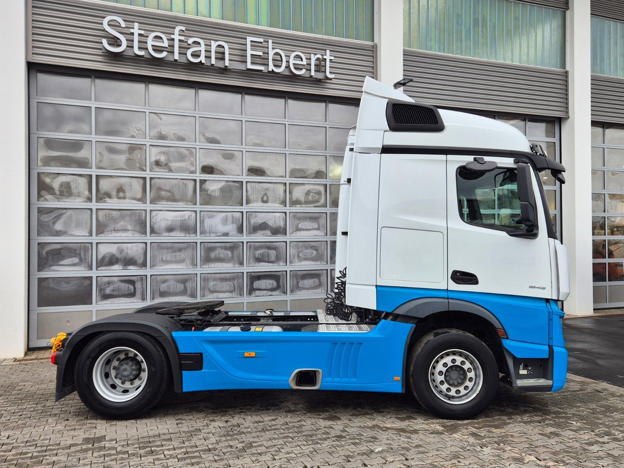 Mercedes-Benz Actros 1845 LS Öl-Retarder Navi PPC 2x Bett - Vilcējs: foto 5 Mercedes-Benz Actros 1845 LS Öl-Retarder Navi PPC 2x Bett - Vilcējs: foto 5