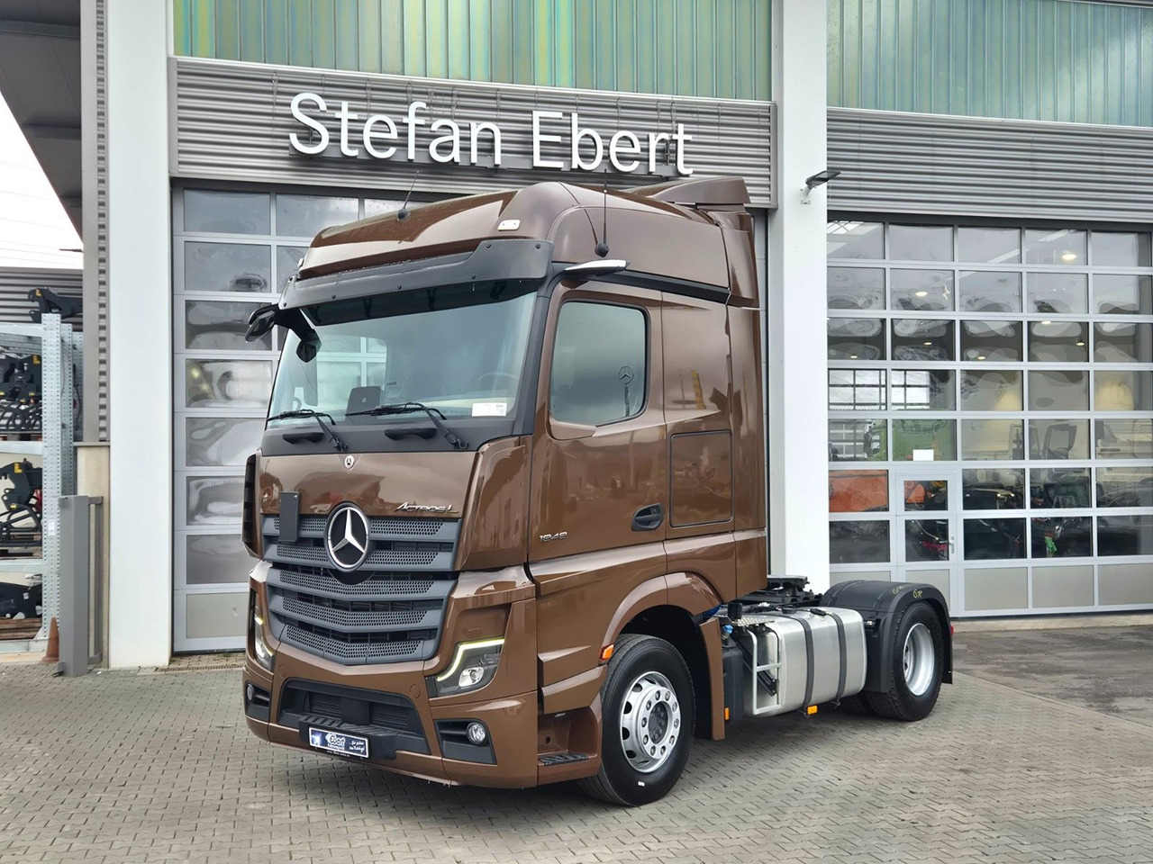 Mercedes-Benz Actros 1848 LS Öl-Retarder Standklima BigSpace - Vilcējs: foto 1 Mercedes-Benz Actros 1848 LS Öl-Retarder Standklima BigSpace - Vilcējs: foto 1
