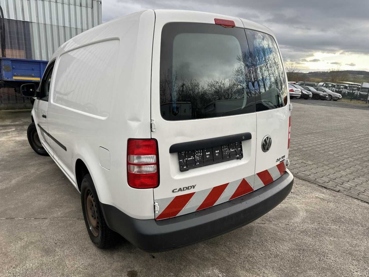 Volkswagen VW Caddy 2.0 TDI 4Motion Maxi Kasten Regal - Kravas mikroautobuss: foto 3 Volkswagen VW Caddy 2.0 TDI 4Motion Maxi Kasten Regal - Kravas mikroautobuss: foto 3