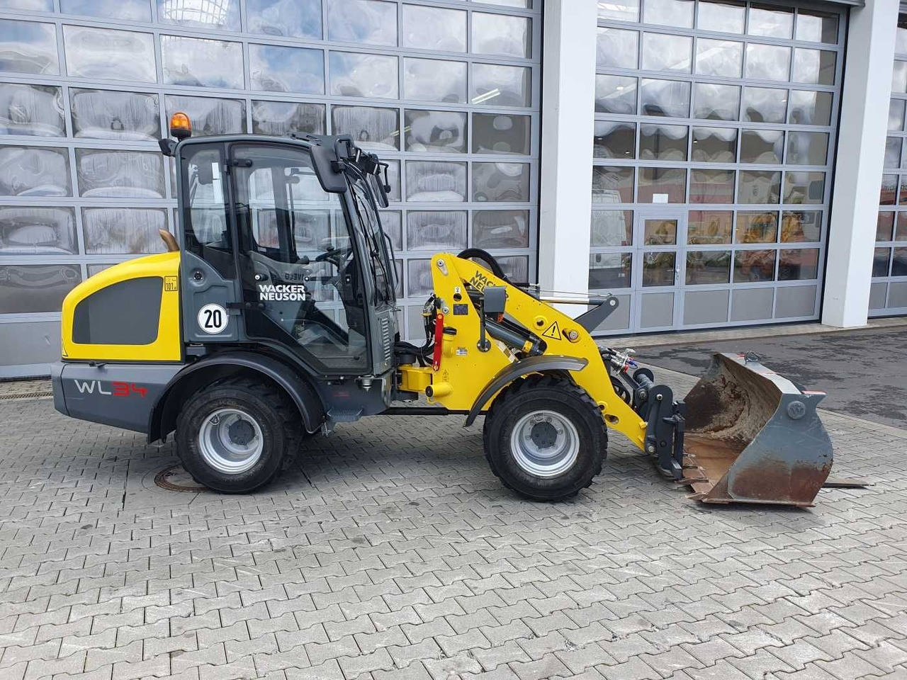 Wacker WL34 (RL40) / Schaufel + Gabel / nur 743h / 62PS - Riteņu iekrāvējs: foto 3 Wacker WL34 (RL40) / Schaufel + Gabel / nur 743h / 62PS - Riteņu iekrāvējs: foto 3
