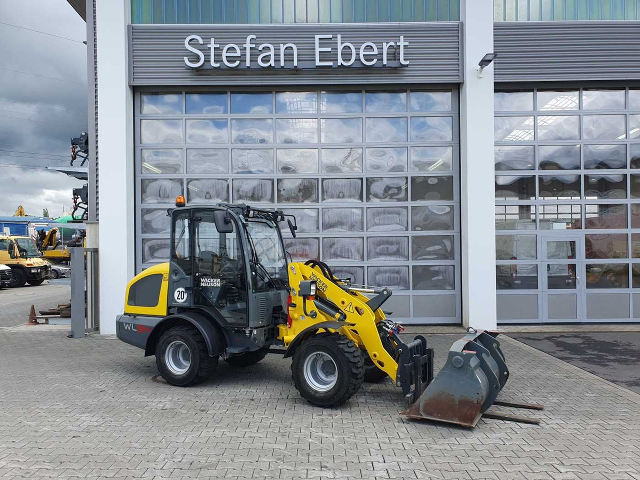 Wacker WL34 (RL40) / Schaufel + Gabel / nur 743h / 62PS - Riteņu iekrāvējs: foto 1 Wacker WL34 (RL40) / Schaufel + Gabel / nur 743h / 62PS - Riteņu iekrāvējs: foto 1