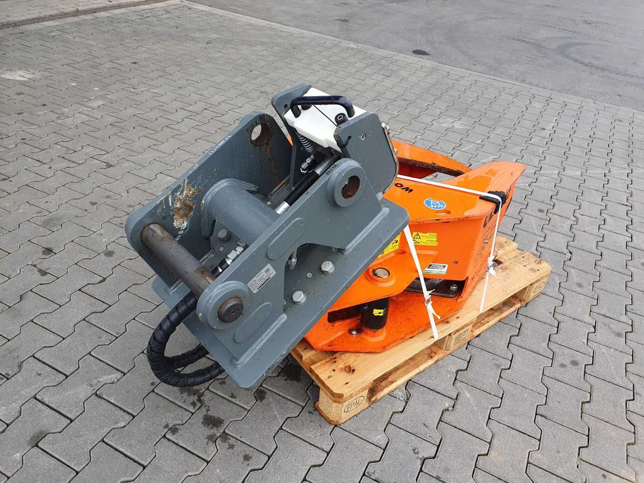 Westtech CL260 Fällgreifer Likufix SW33 2024 - Harvesteru galva: foto 4 Westtech CL260 Fällgreifer Likufix SW33 2024 - Harvesteru galva: foto 4