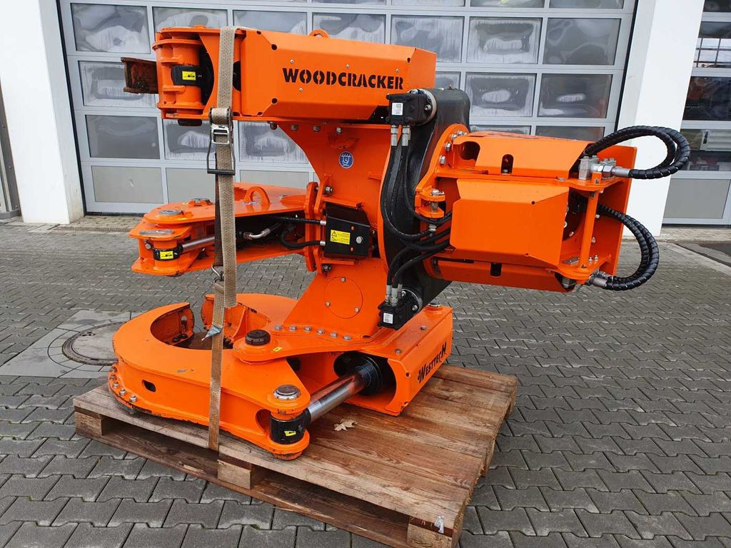 Westtech Woodcracker C450 Sammler Power Tiltator - Harvesteru galva: foto 2 Westtech Woodcracker C450 Sammler Power Tiltator - Harvesteru galva: foto 2