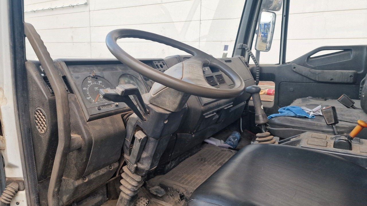 Iveco Tector - Kravas automašīna pašizgāzējs: foto 5 Iveco Tector - Kravas automašīna pašizgāzējs: foto 5