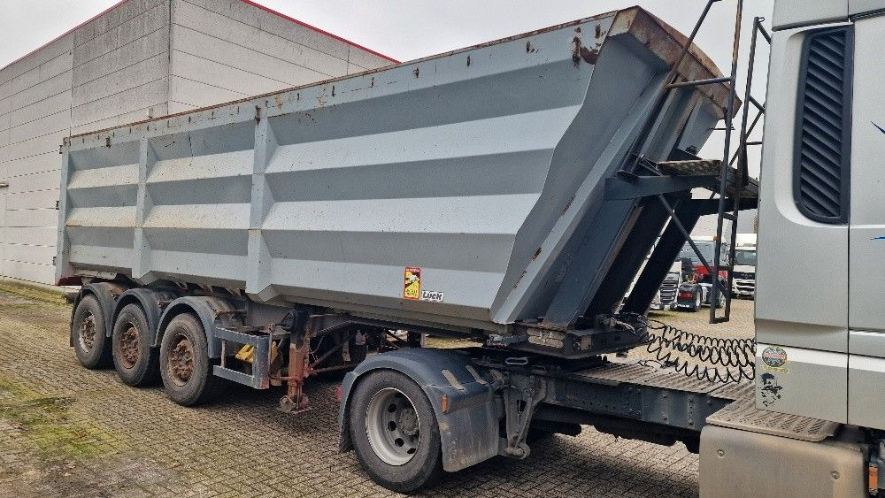Lück SKF35 disponible - Puspiekabe pašizgāzējs: foto 1 Lück SKF35 disponible - Puspiekabe pašizgāzējs: foto 1