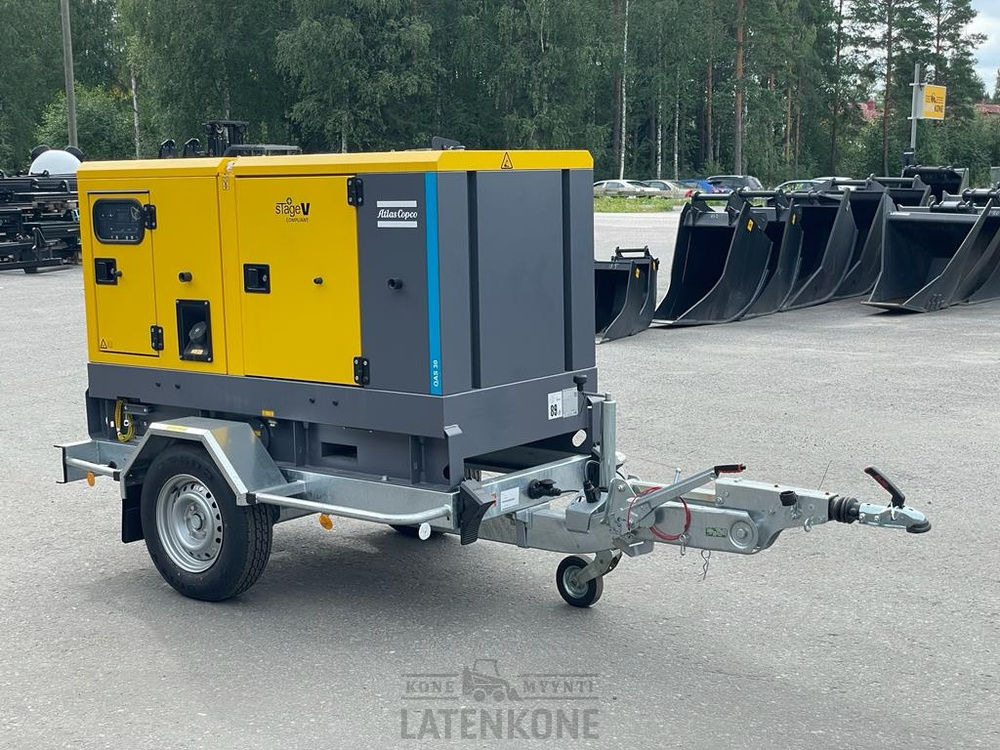 Atlas Copco QAS 30 50 Hz Generaattori StageV vetovarustuksella - Elektroģenerators: foto 3 Atlas Copco QAS 30 50 Hz Generaattori StageV vetovarustuksella - Elektroģenerators: foto 3