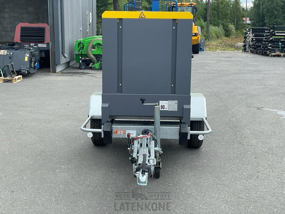 Atlas Copco QAS 45 50 Hz Generaattori StageV vetovarustuksella - Elektroģenerators: foto 4 Atlas Copco QAS 45 50 Hz Generaattori StageV vetovarustuksella - Elektroģenerators: foto 4