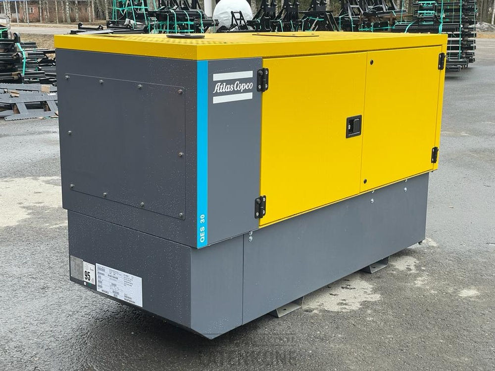 Atlas Copco QES 30 CUD 50 Hz Generaattori - Elektroģenerators: foto 4 Atlas Copco QES 30 CUD 50 Hz Generaattori - Elektroģenerators: foto 4