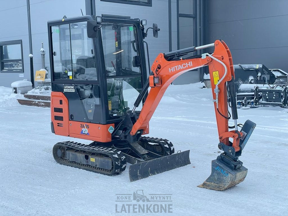 Hitachi ZX 19-6 kaivinkone - Kāpurķēžu ekskavators: foto 2 Hitachi ZX 19-6 kaivinkone - Kāpurķēžu ekskavators: foto 2