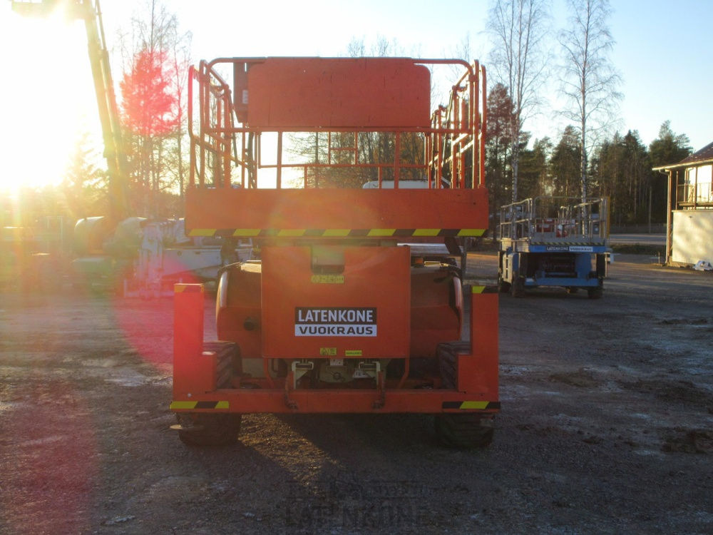 JLG 4394RT 4x4 Saksilava - Šķērveida pacēlājs: foto 5 JLG 4394RT 4x4 Saksilava - Šķērveida pacēlājs: foto 5