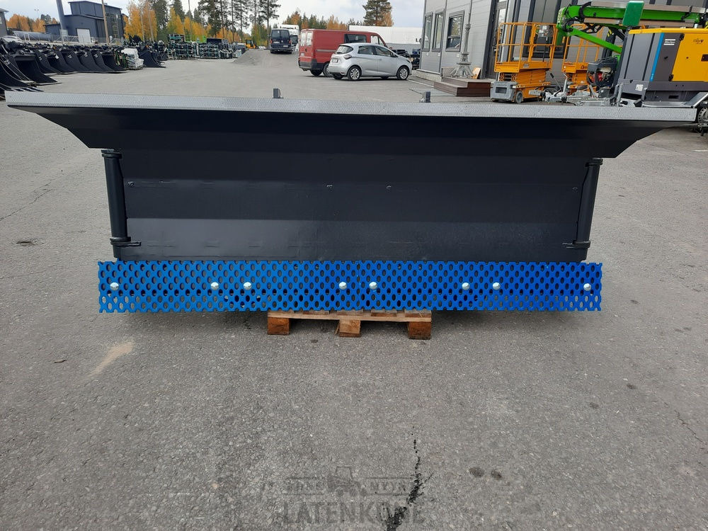 Volvo U-aura 400-240 HW - Sniega arkls: foto 4 Volvo U-aura 400-240 HW - Sniega arkls: foto 4
