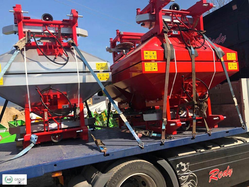Altro rozsiewacz nawozów RN-800 - Minerālmēslu izkliedētājs: foto 1 Altro rozsiewacz nawozów RN-800 - Minerālmēslu izkliedētājs: foto 1