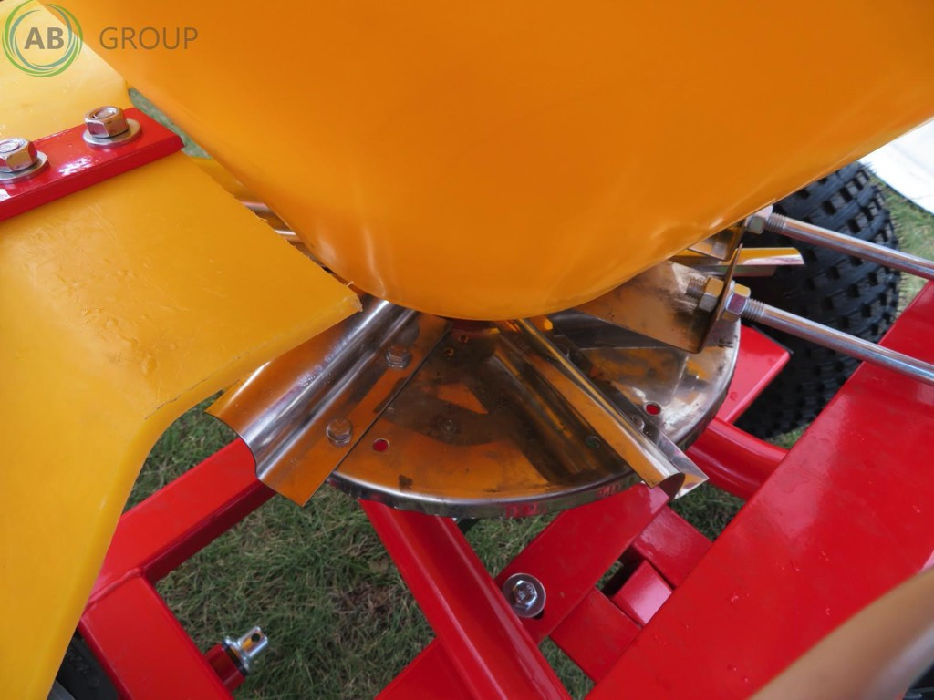 Jar-Met trailed fertilizer spreader GP 200 - Minerālmēslu izkliedētājs: foto 2 Jar-Met trailed fertilizer spreader GP 200 - Minerālmēslu izkliedētājs: foto 2