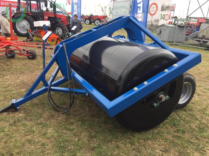 METAL-TECHNIK wał łąkowy 2,66 m - Lauka veltnis: foto 1 METAL-TECHNIK wał łąkowy 2,66 m - Lauka veltnis: foto 1