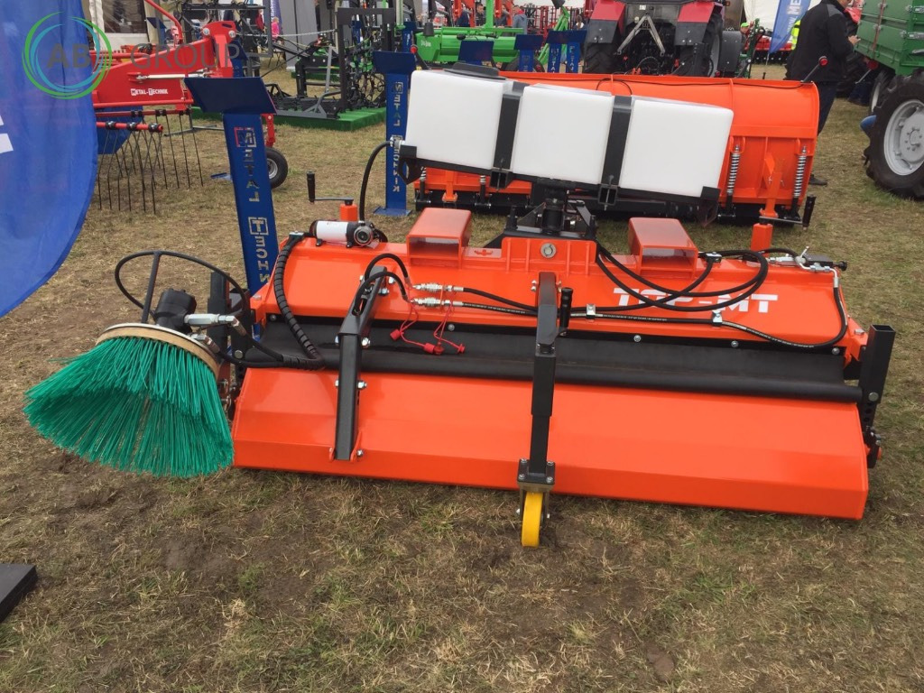 Metal-Technik TOP MT tractor road sweeper 2 m - Birste - Komunālā/ Specializētā tehnika: foto 1 Metal-Technik TOP MT tractor road sweeper 2 m - Birste - Komunālā/ Specializētā tehnika: foto 1