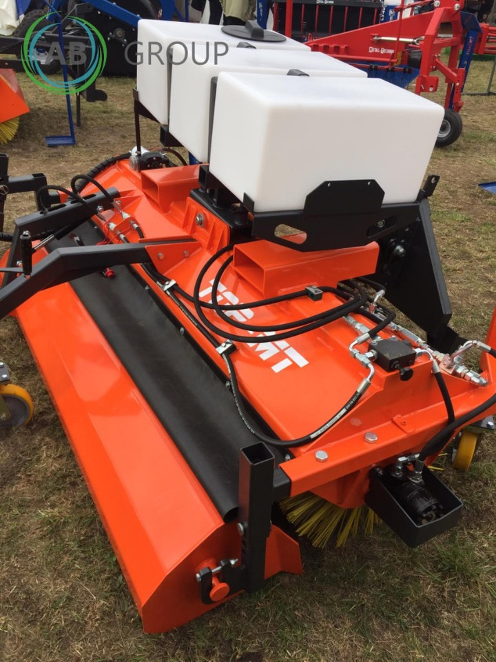 Metal-Technik TOP MT tractor road sweeper 2 m - Birste - Komunālā/ Specializētā tehnika: foto 4 Metal-Technik TOP MT tractor road sweeper 2 m - Birste - Komunālā/ Specializētā tehnika: foto 4