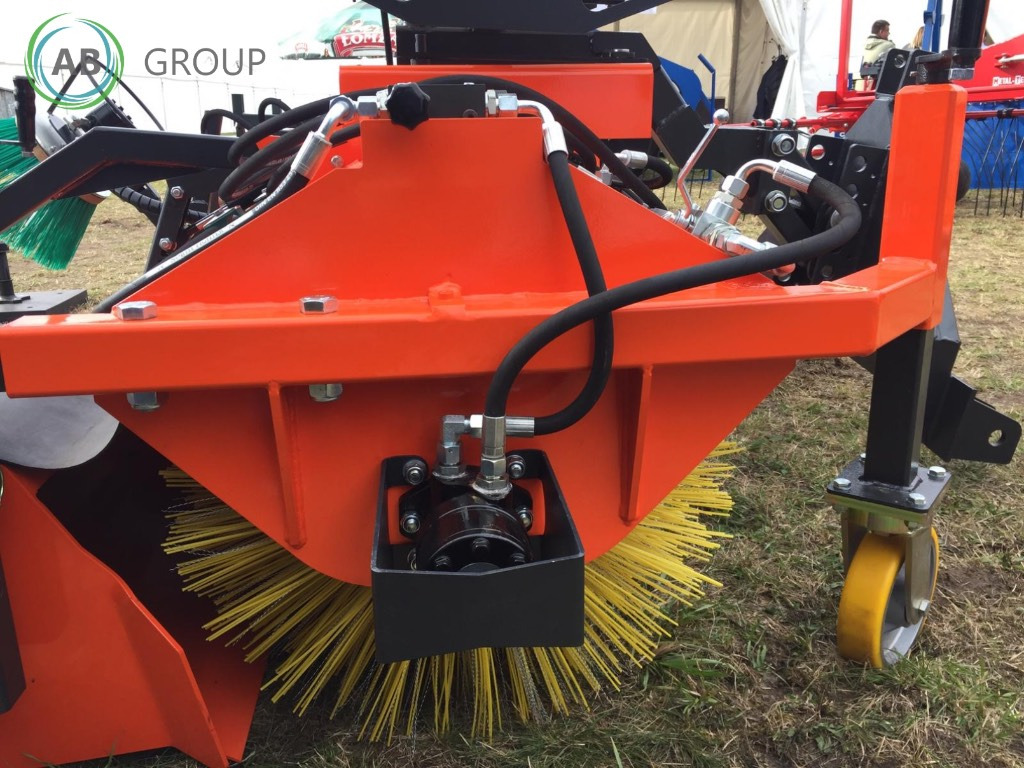 Metal-Technik TOP MT tractor road sweeper 2 m - Birste - Komunālā/ Specializētā tehnika: foto 5 Metal-Technik TOP MT tractor road sweeper 2 m - Birste - Komunālā/ Specializētā tehnika: foto 5