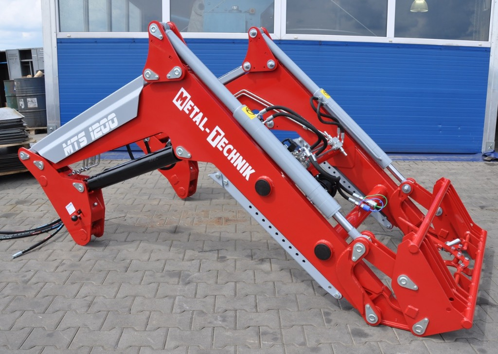 Metal-Technik front loader MTS-1200 - Frontālais iekrāvējs: foto 1 Metal-Technik front loader MTS-1200 - Frontālais iekrāvējs: foto 1