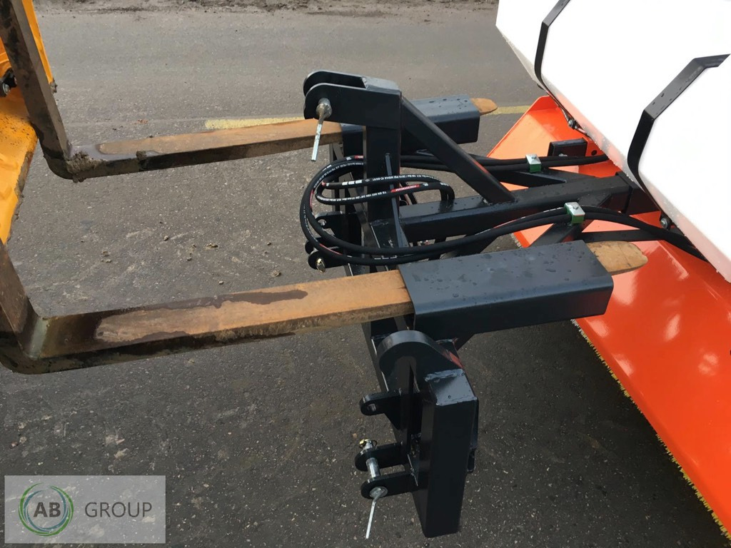 Metal-Technik sweeper 1,8m - Birste - Komunālā/ Specializētā tehnika: foto 3 Metal-Technik sweeper 1,8m - Birste - Komunālā/ Specializētā tehnika: foto 3