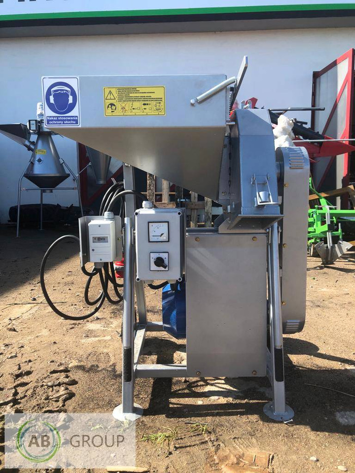 POM Augustów grain shredder H115/1 - Tehnika pēc ražas: foto 1 POM Augustów grain shredder H115/1 - Tehnika pēc ražas: foto 1