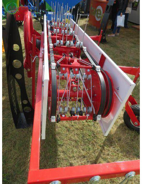 Schwader Z296 / Belt rake Z296 / Ленточные грабли Z296 - Vālotājs/ Ārdītājs: foto 4 Schwader Z296 / Belt rake Z296 / Ленточные грабли Z296 - Vālotājs/ Ārdītājs: foto 4