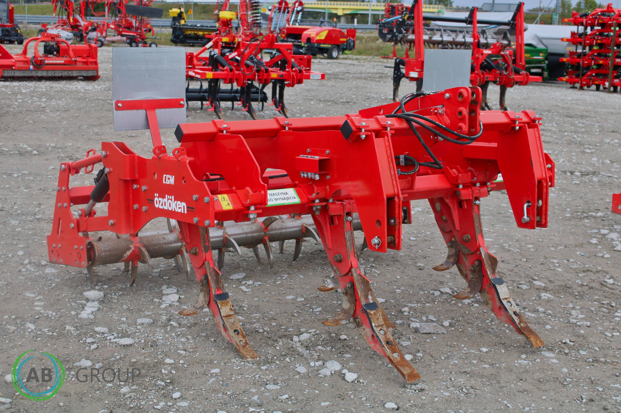 Toscano chisel plow IPST-5 - Demo sale - Dziļirdinātājs: foto 1 Toscano chisel plow IPST-5 - Demo sale - Dziļirdinātājs: foto 1