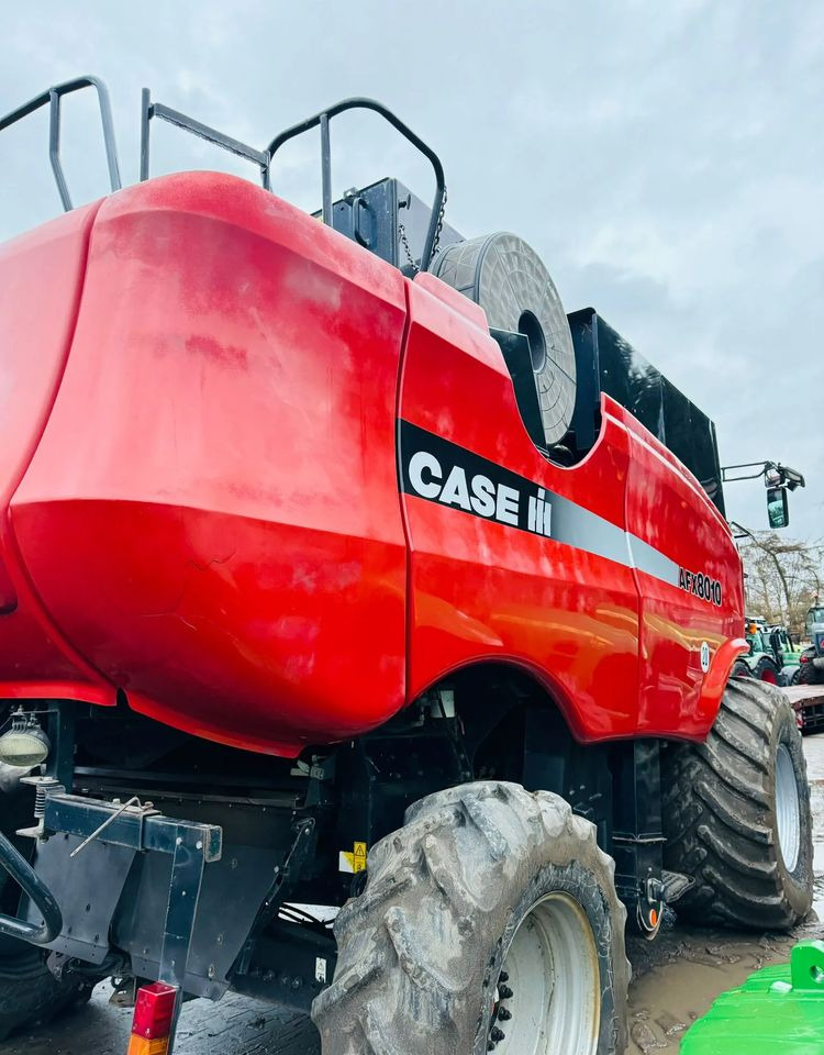 Labības kombains Case IH AFH 8010: foto 8