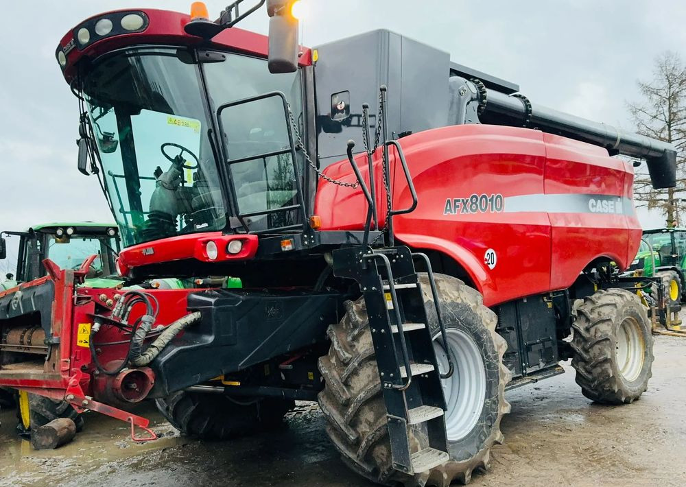 Case IH AFH 8010 - Labības kombains: foto 2 Case IH AFH 8010 - Labības kombains: foto 2