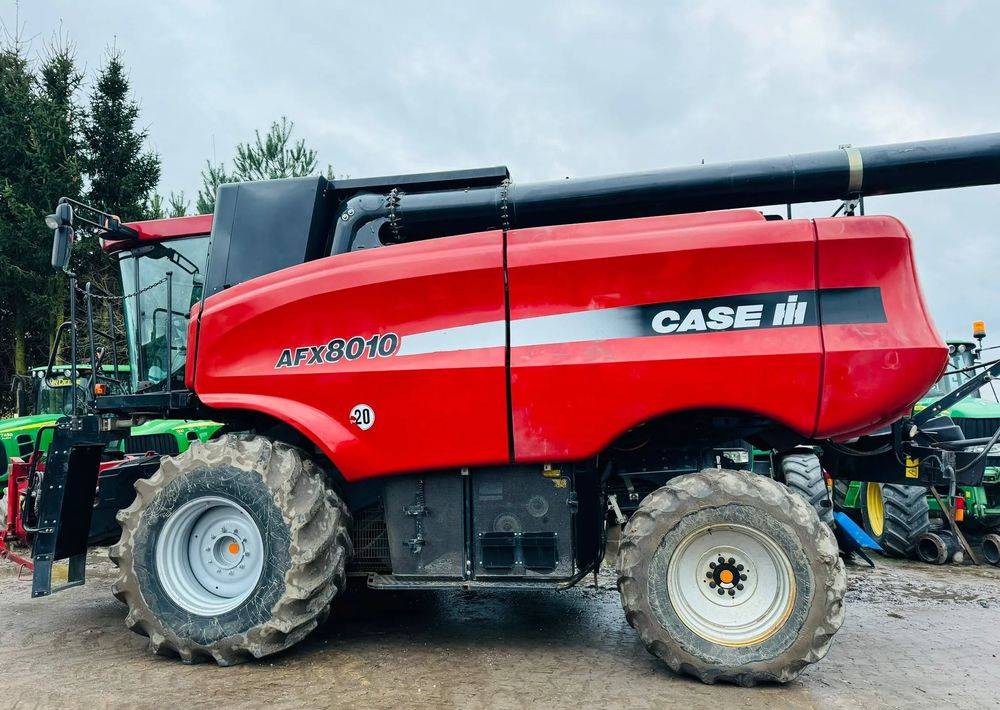 Case IH AFH 8010 - Labības kombains: foto 5 Case IH AFH 8010 - Labības kombains: foto 5