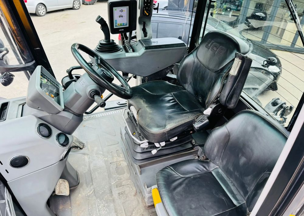 JCB 4220 līzingu JCB 4220: foto 14