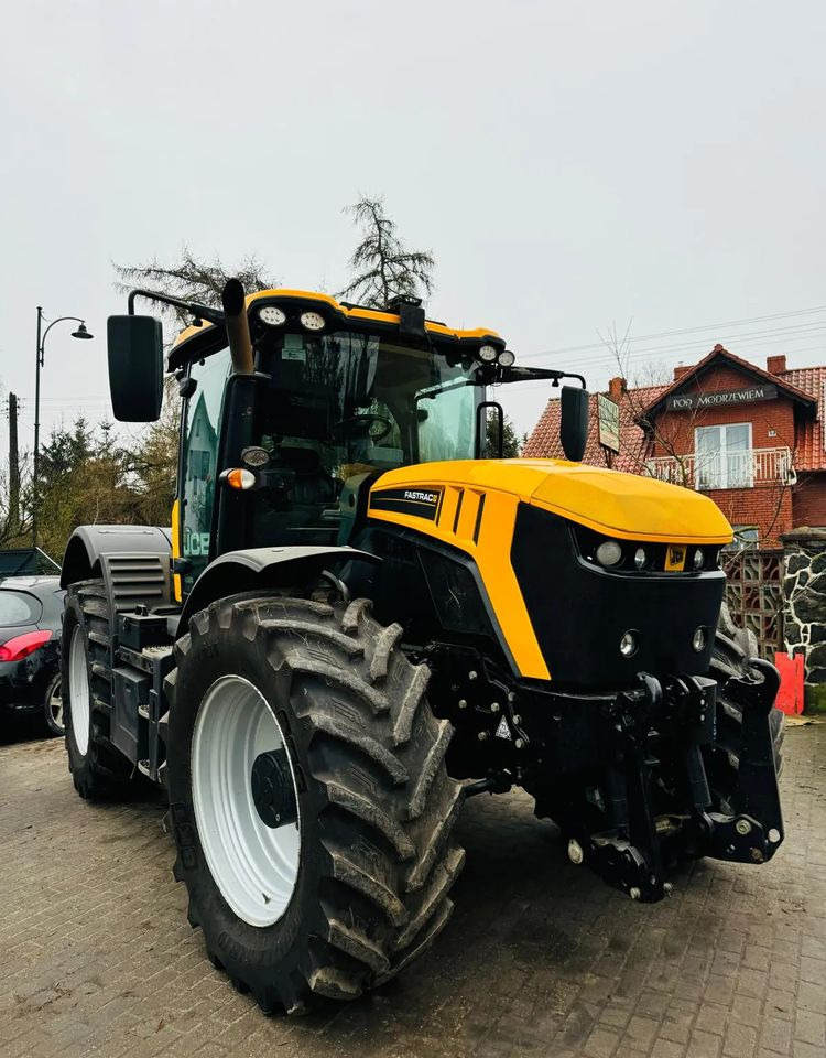 JCB FASTRAC 4220 - Traktors: foto 3 JCB FASTRAC 4220 - Traktors: foto 3