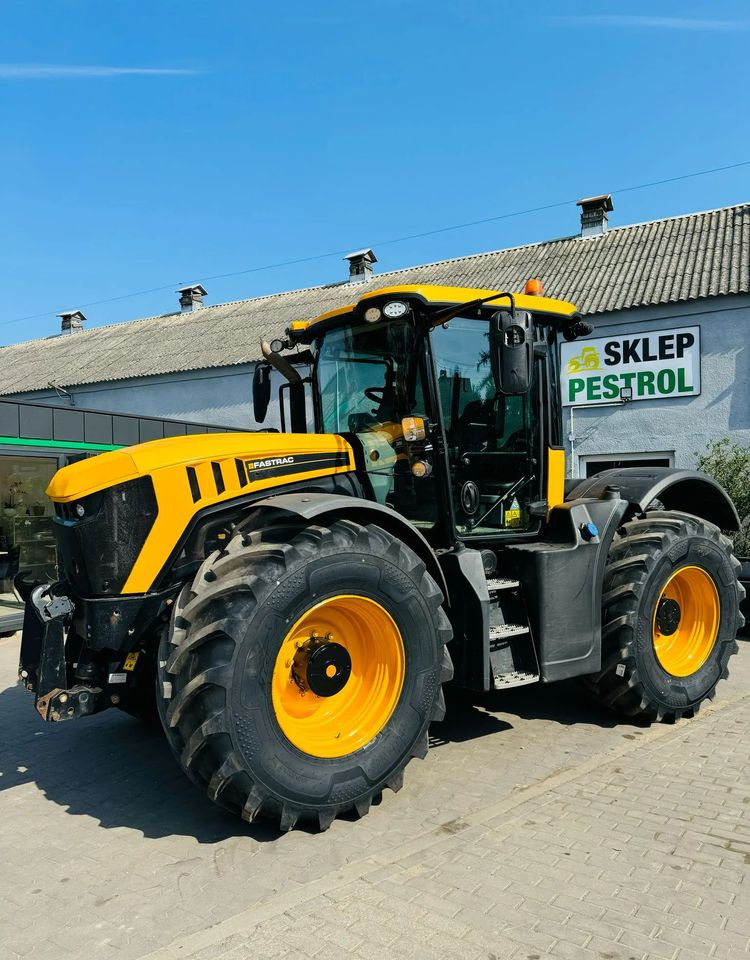 JCB Fastrac 4220 - Traktors: foto 2 JCB Fastrac 4220 - Traktors: foto 2