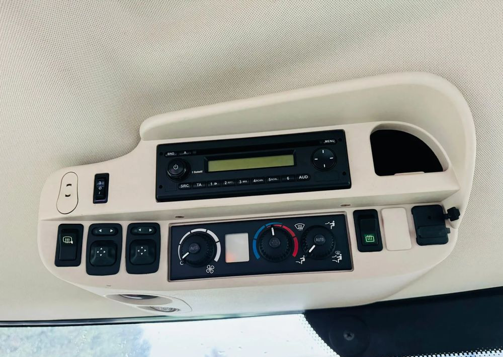 John Deere 6210R - Traktors: foto 5 John Deere 6210R - Traktors: foto 5