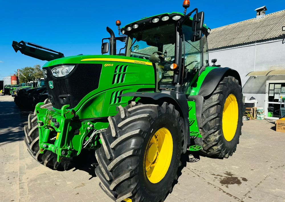 John Deere 6250R - Traktors: foto 2 John Deere 6250R - Traktors: foto 2