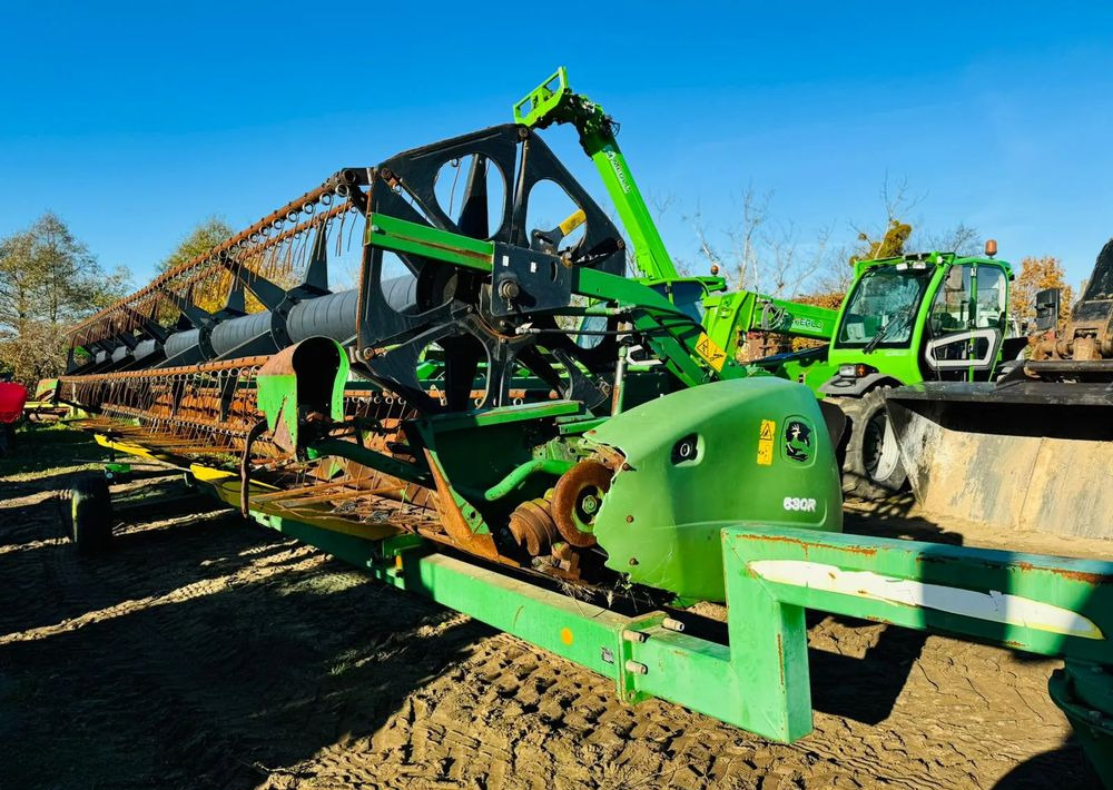 John Deere 630R - Labības heders: foto 1 John Deere 630R - Labības heders: foto 1
