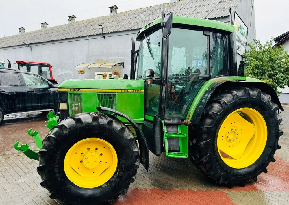 John Deere 6400 - Traktors: foto 5 John Deere 6400 - Traktors: foto 5