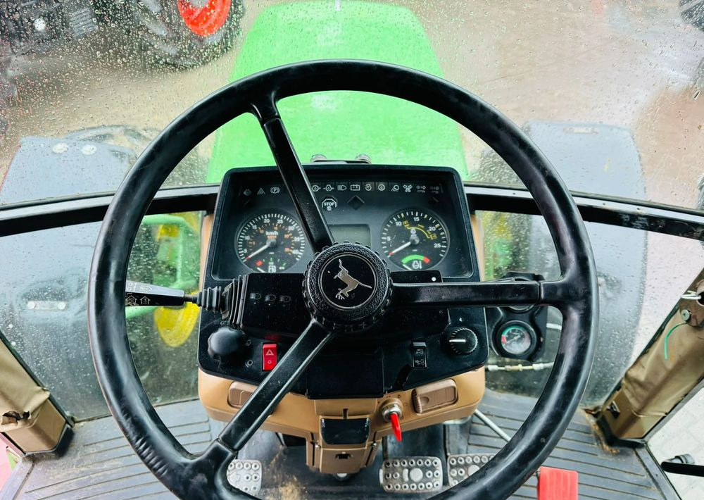 John Deere 6400 - Traktors: foto 2 John Deere 6400 - Traktors: foto 2