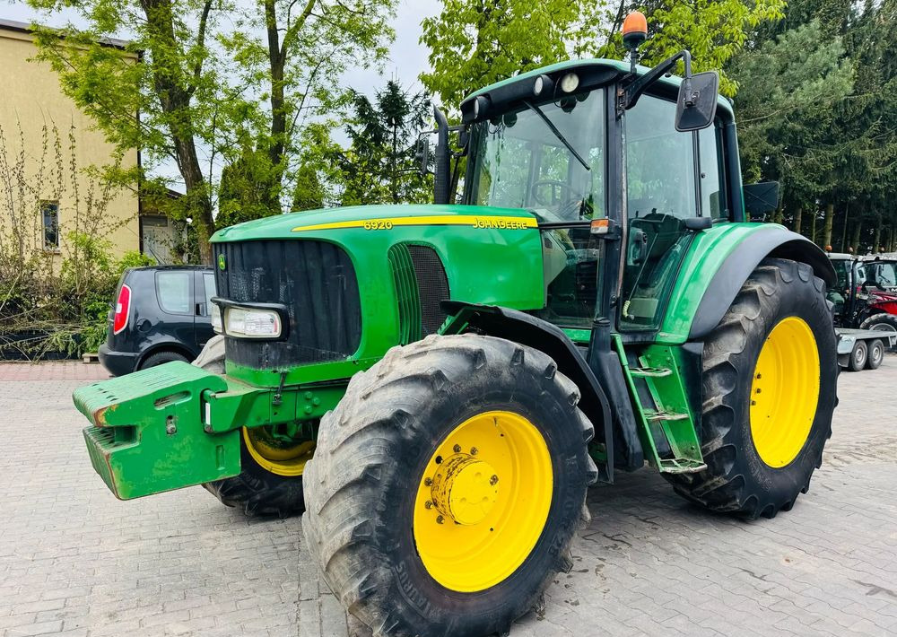 John Deere 6920 Powerquad - Traktors: foto 1 John Deere 6920 Powerquad - Traktors: foto 1