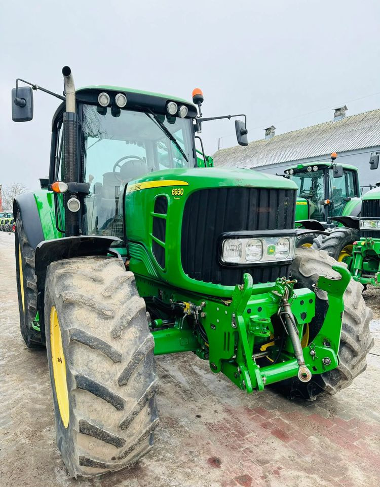 John Deere 6930 - Traktors: foto 1 John Deere 6930 - Traktors: foto 1