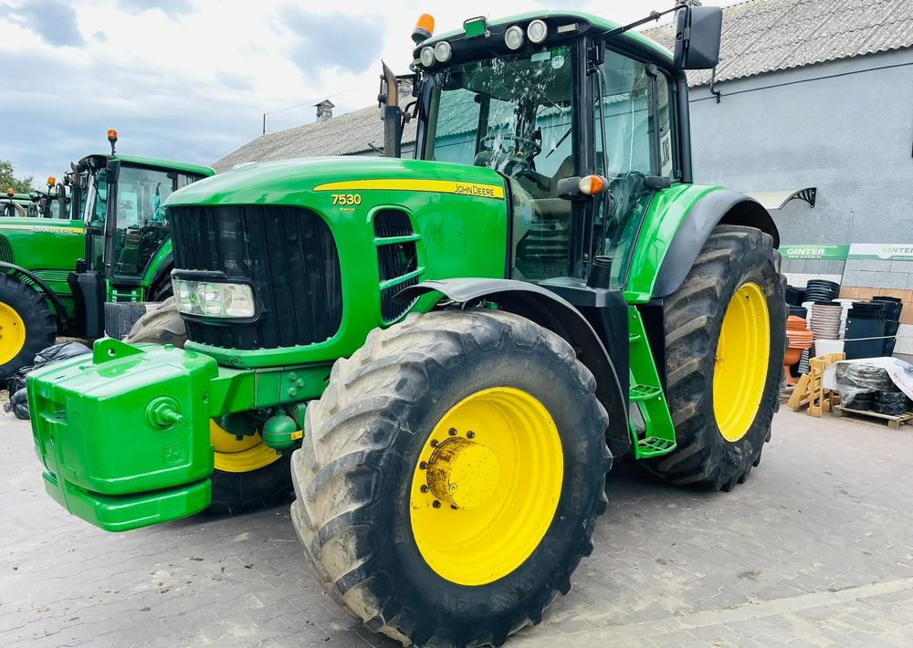 John Deere 7530 PREMIUM - Traktors: foto 4 John Deere 7530 PREMIUM - Traktors: foto 4